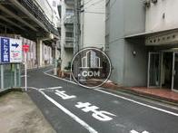 前面の道路です