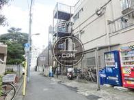隣接する脇道