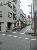 建物が立ち並びます