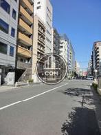 幅の広い道路です