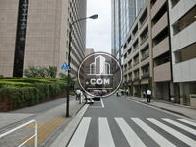人通りも多くない立地ですね