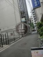 たくさんの飲食店やコンビニ、薬局がありとても便利です
