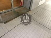 玄関の床はフラットになります