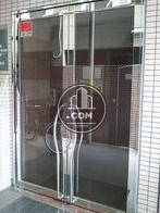 手動式の扉です