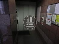 正面がEVになります