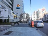 広く歩道が取られています