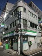 南東角地にございます