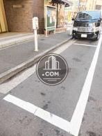 玄関前に常設されたコインパーキング