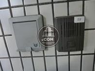 玄関口にあるインターホン