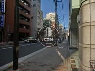 裏通りです