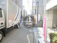 コインパーキングが隣接します