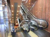 エスカレーターを撮影