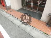 フラットな床面