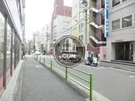 玄関前の歩道エリア