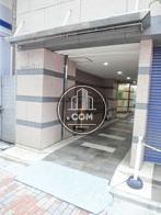 間口の広い玄関です