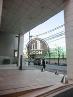 ゆるやかな傾斜が施されています
