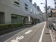 駐車場前は一方通行なので芝税務署側から入ることになります