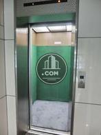 9人乗りエレベーターです