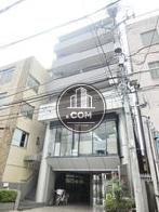 通りから少し奥まった立地です