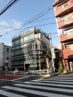 周辺道路を含めた外観