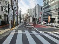 周辺道路は交通量少なめです