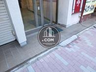玄関口前の床面