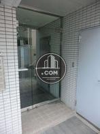 正面入口の扉です