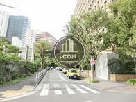 背面通りの様子