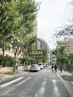背面通り奥からの様子