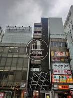 低層階は店舗中心です