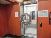 11人乗りで、鏡付きでした
