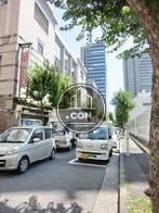 車通りの多いエリア