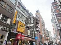 店舗利用が低層階は中心です