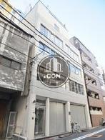 室内から前面通りを見渡せます