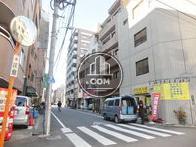 水天宮前駅へ連絡する通りです