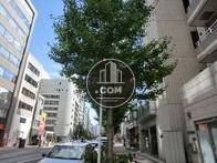 閑静なオフィス街にございます