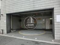 大通りから1階駐車場が利用できます