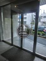 正面入口の扉です