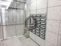 鍵付の郵便受け、横に広いタイプです