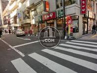 正面玄関側の通りです
