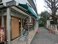 車寄せが出来そうな余地があります