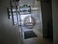 エントランスから外の様子です
