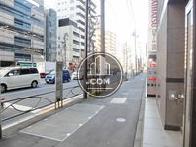 幅広い歩道