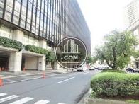 街路樹のある通り