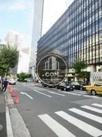交通量の多い通り