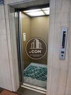 6人乗りのエレベーターです
