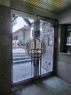 重厚感のあるドアです