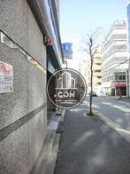 物件に面した歩道です