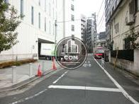 この物件は四方道路に面しています