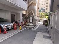 建物裏手